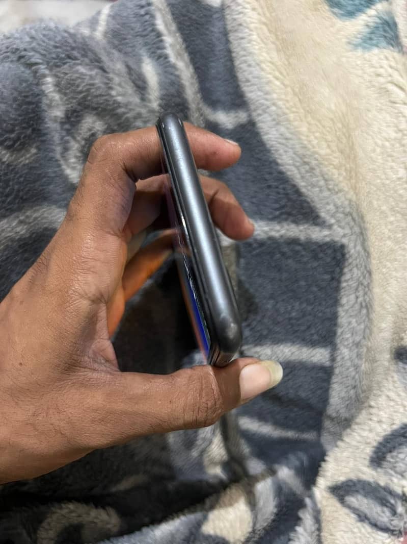 Apple iPhone 8 Plus 5