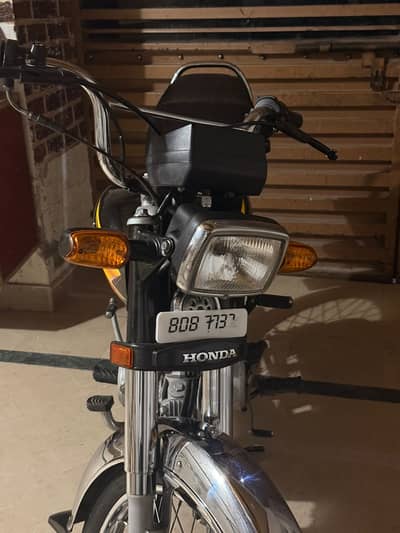 Honda CD 70 2025