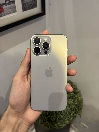 Apple iPhone 15 Pro Max