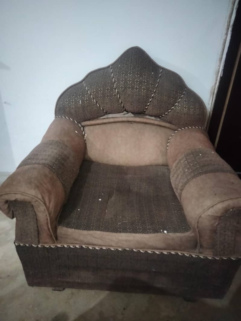 Single bed ans sofa set 4