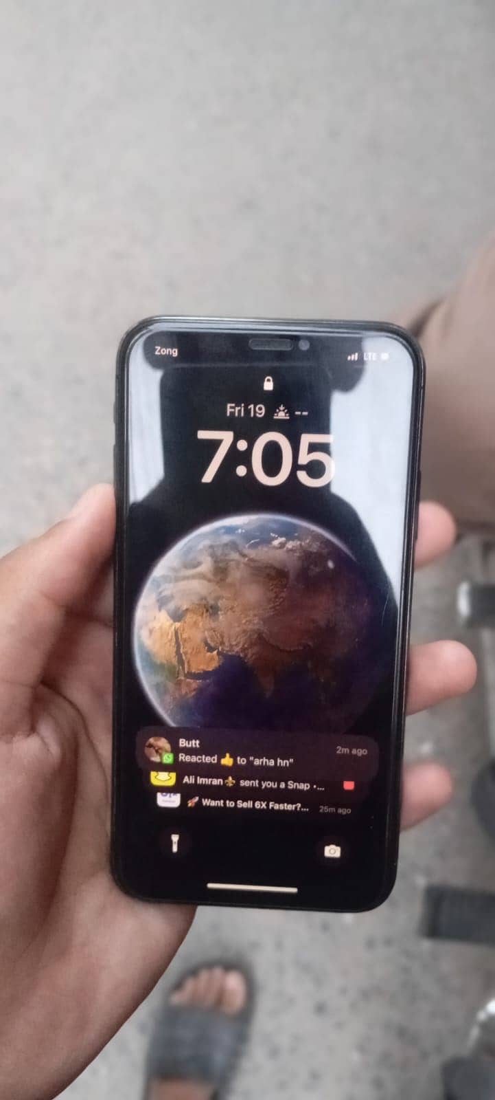 Apple iPhone X 3