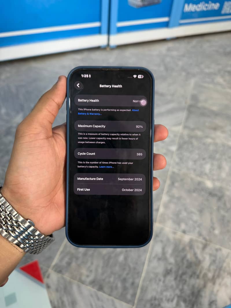 Apple iPhone 16 Pro Max 3