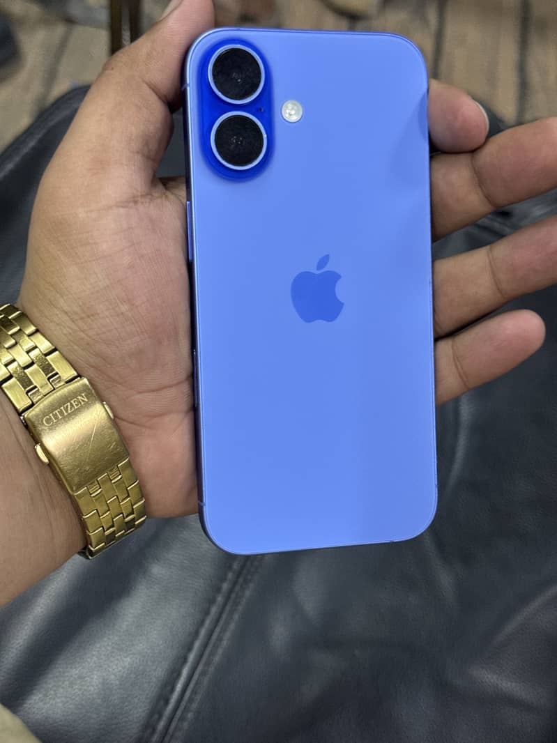 Apple iPhone 16 1