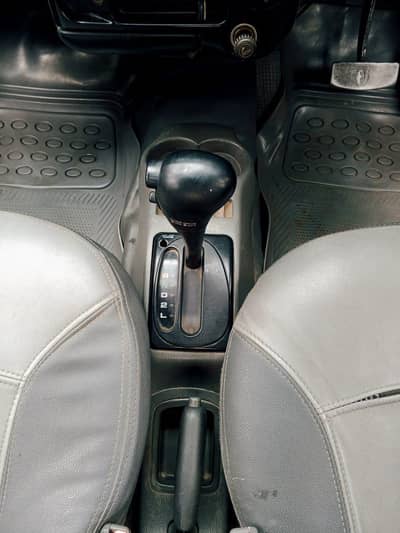 Hyundai Santro Automatic Model 2004 genuine condition cell/03334326617