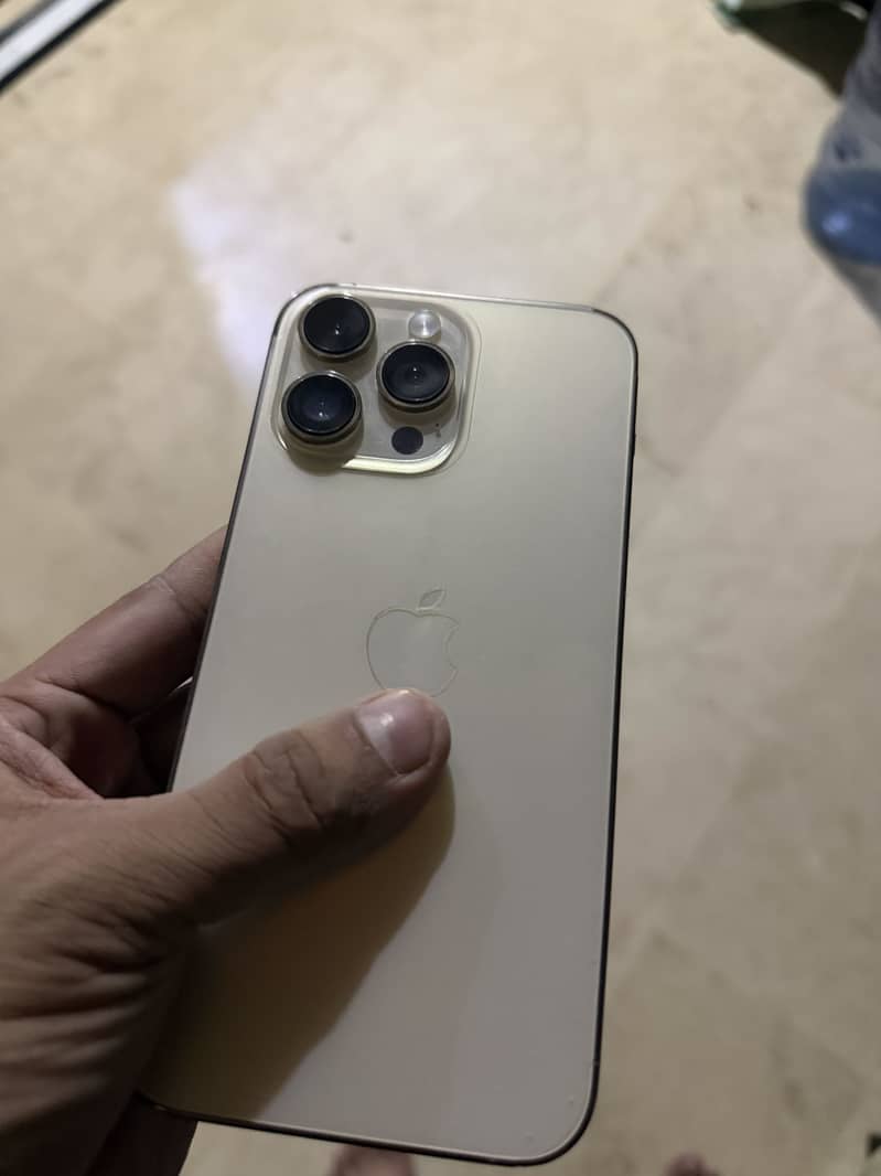 Apple iPhone 14 Pro Max 3