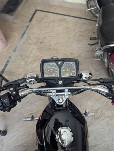 HONDA CG 125 GOLD EDITION 2026