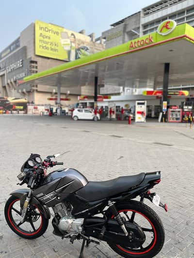YAMAHA YBR 125 Can b exchange