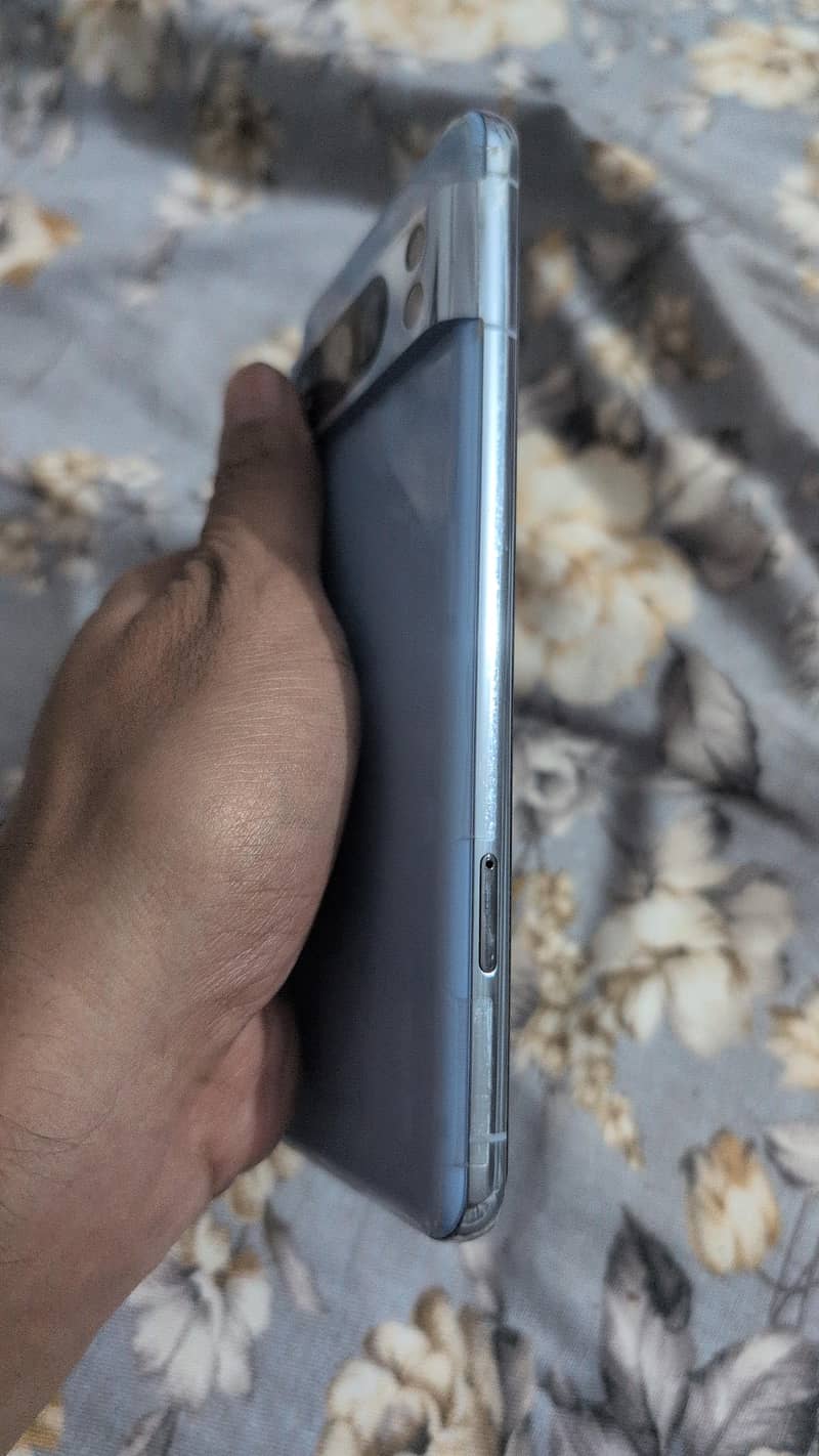 Google Pixel 8 Pro 2