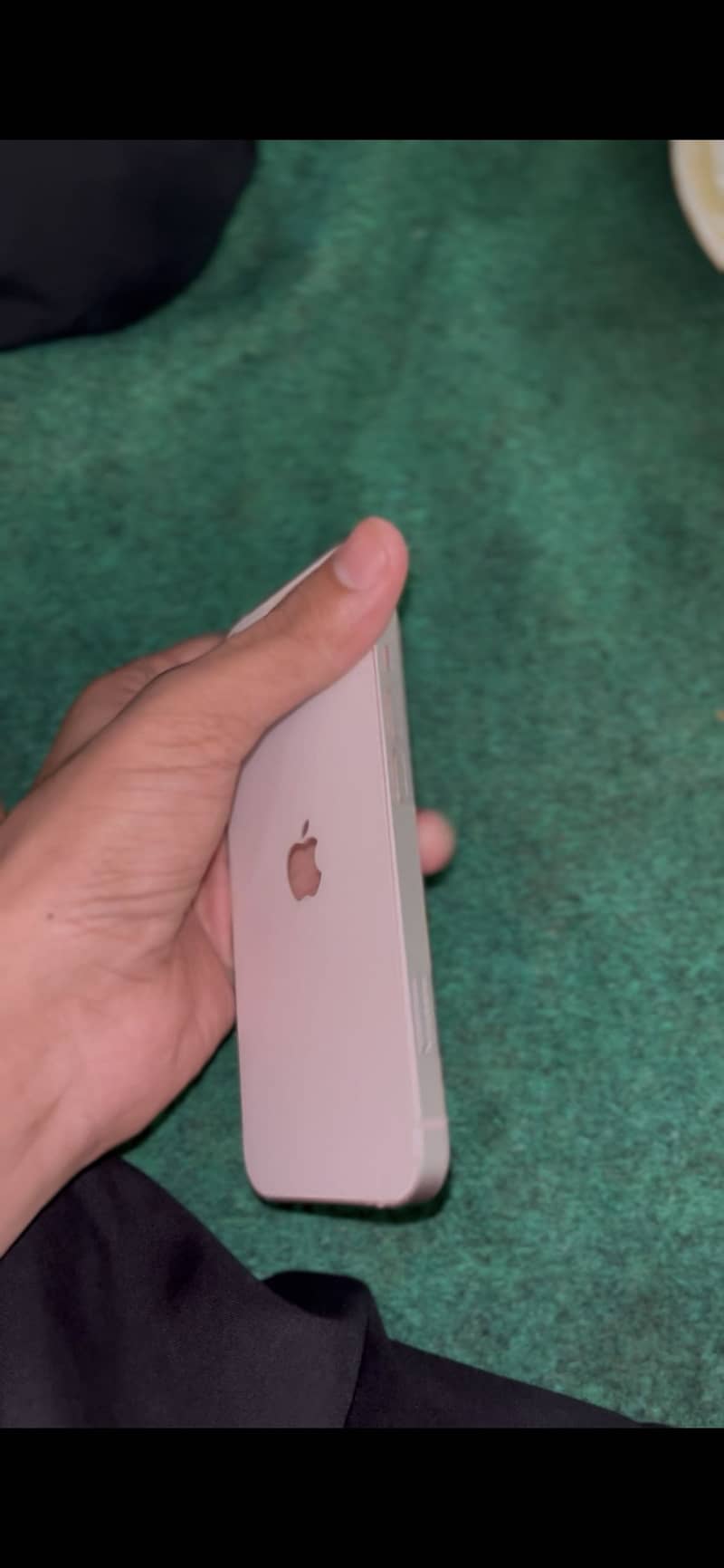 Apple iPhone 13 1