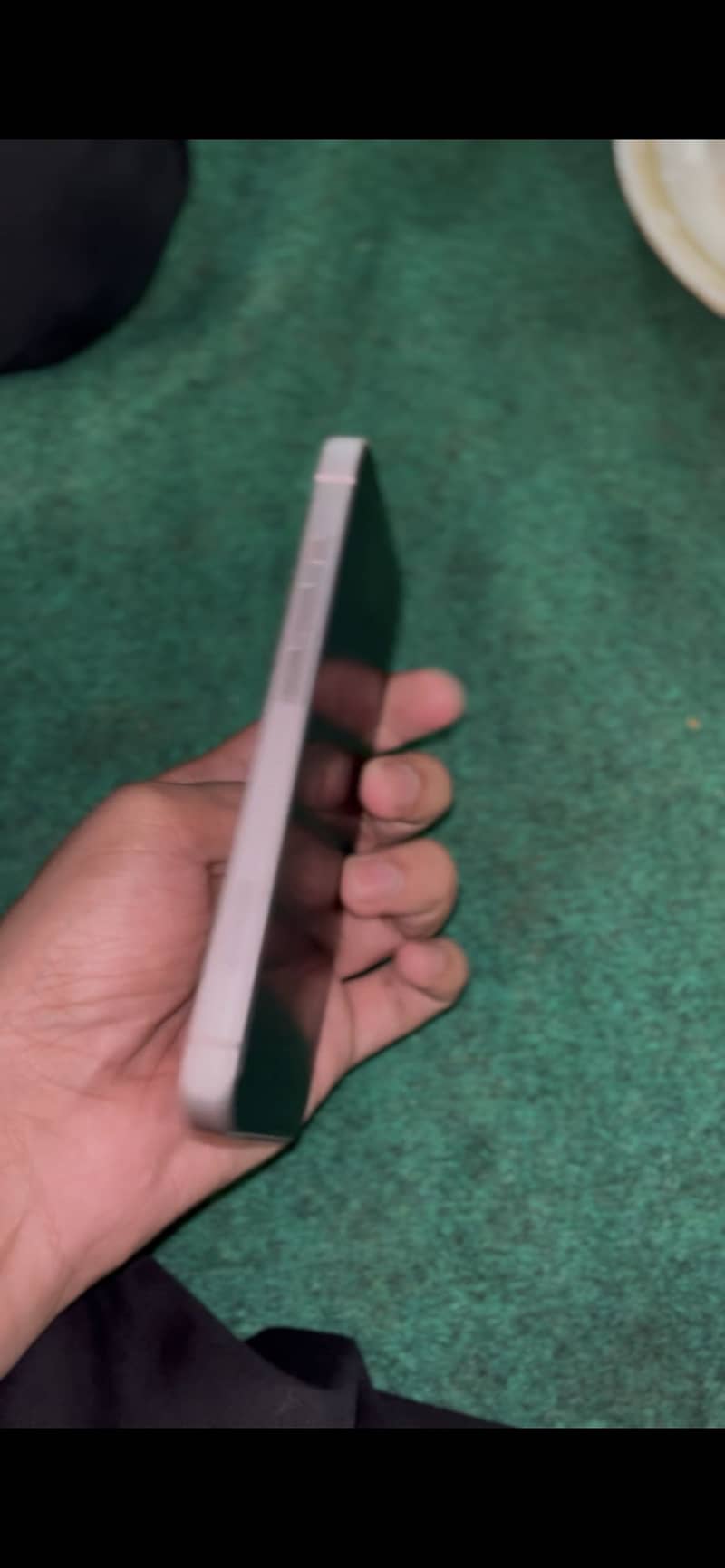 Apple iPhone 13 4