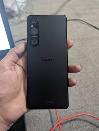 Sony 1 V 12\256 8\10 lite shade