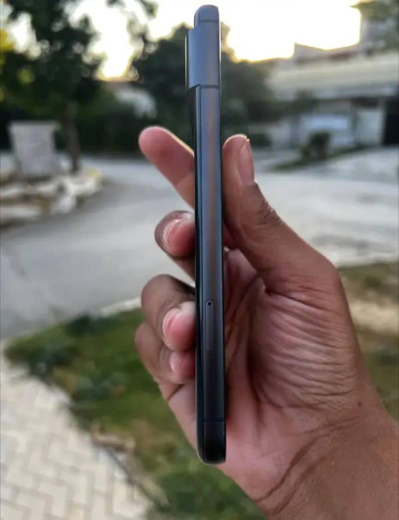 Google Pixel 8 2