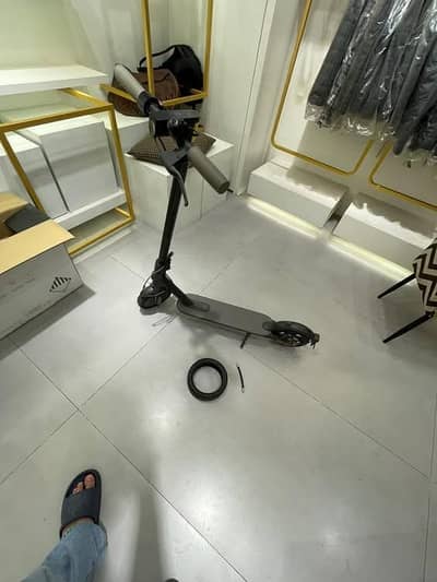 Electric scooter for sale  , good condition , functional