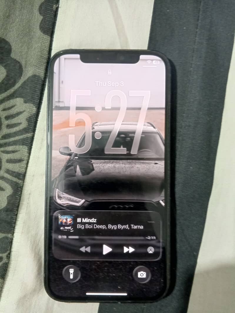 Apple iPhone 12 6