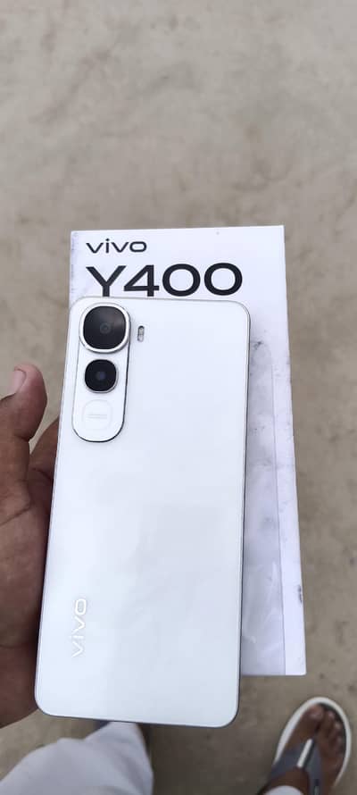vivi y400 8/256