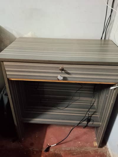 computer table