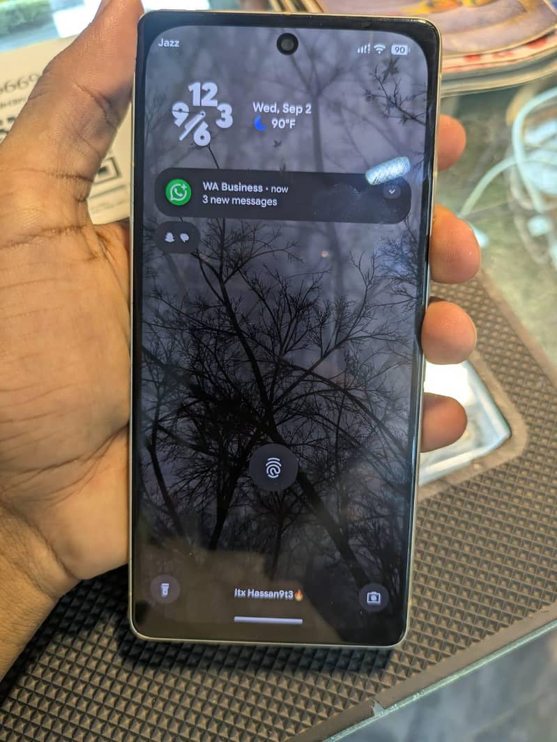 Google Pixel 7 4