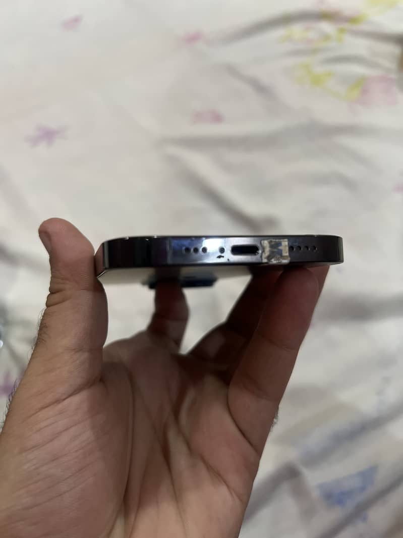 Apple iPhone 14 Pro 2