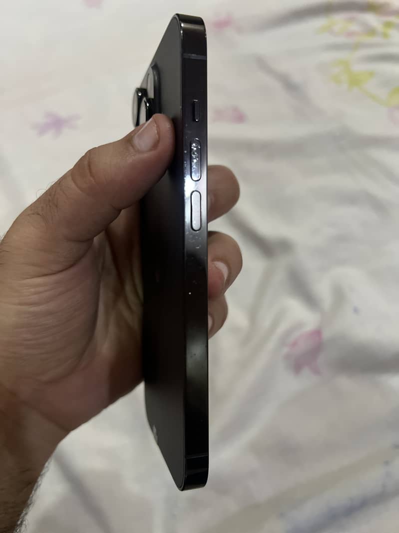 Apple iPhone 14 Pro 9
