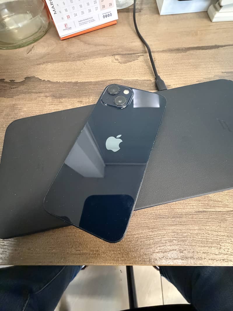 Apple iPhone 13 2