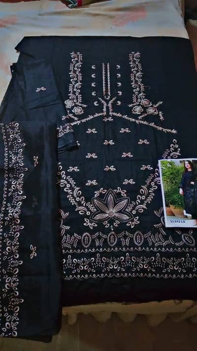 BLACK COLOUR 3PC SAPPHIRE STUDIO