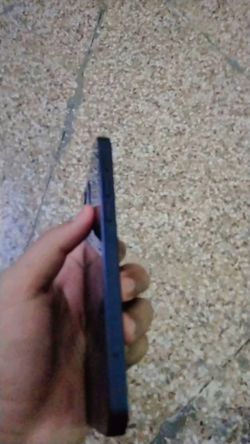 Apple iPhone 12 5