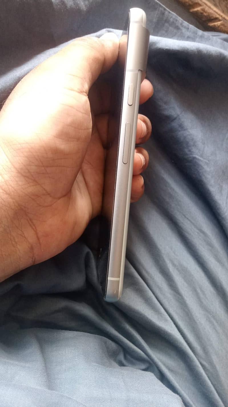 Google Pixel 8 1