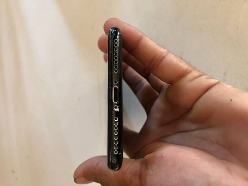 Apple iPhone 7 Plus 2