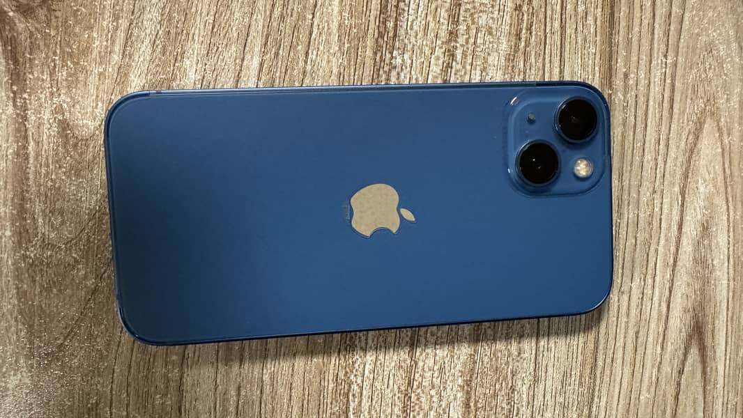 Apple iPhone 13 7