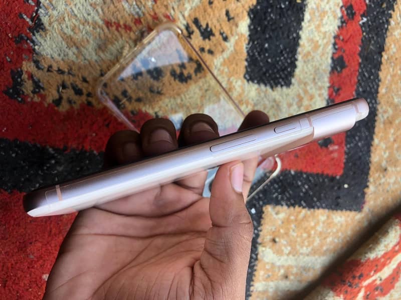 Google Pixel 8 2