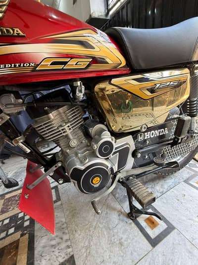 Honda 125 se golden