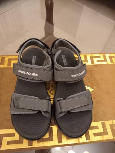 SKECHERS NEW SANDALS SIZE 41