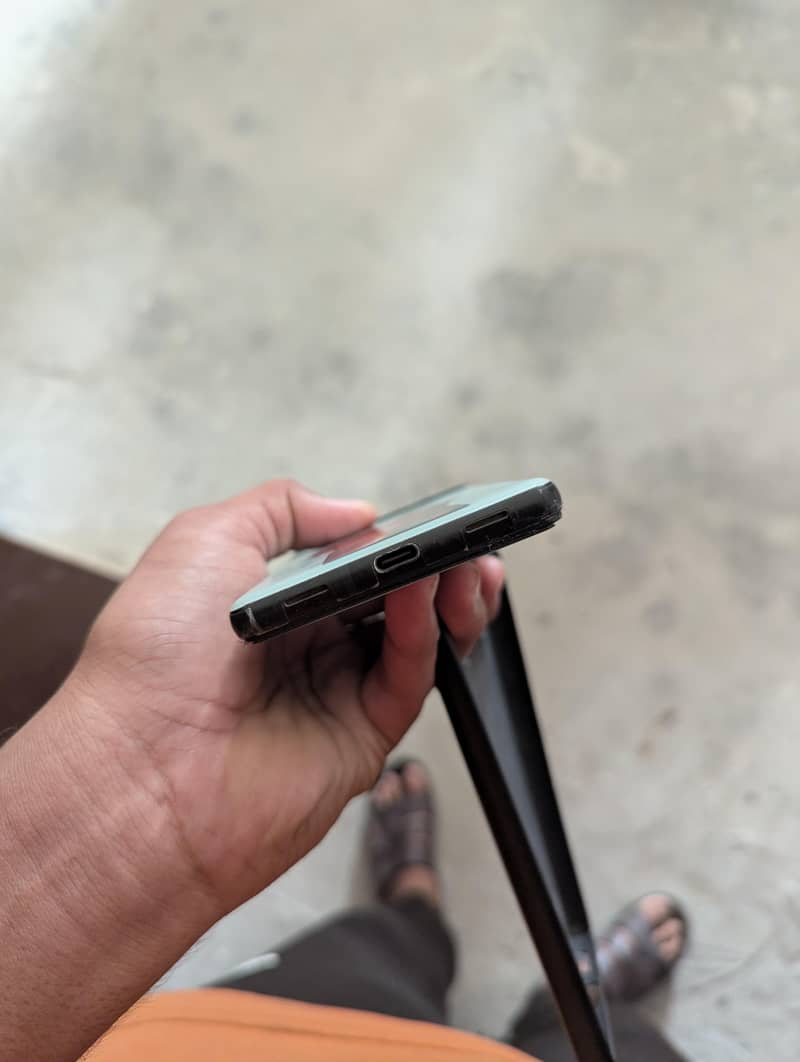 Google Pixel 6a 1