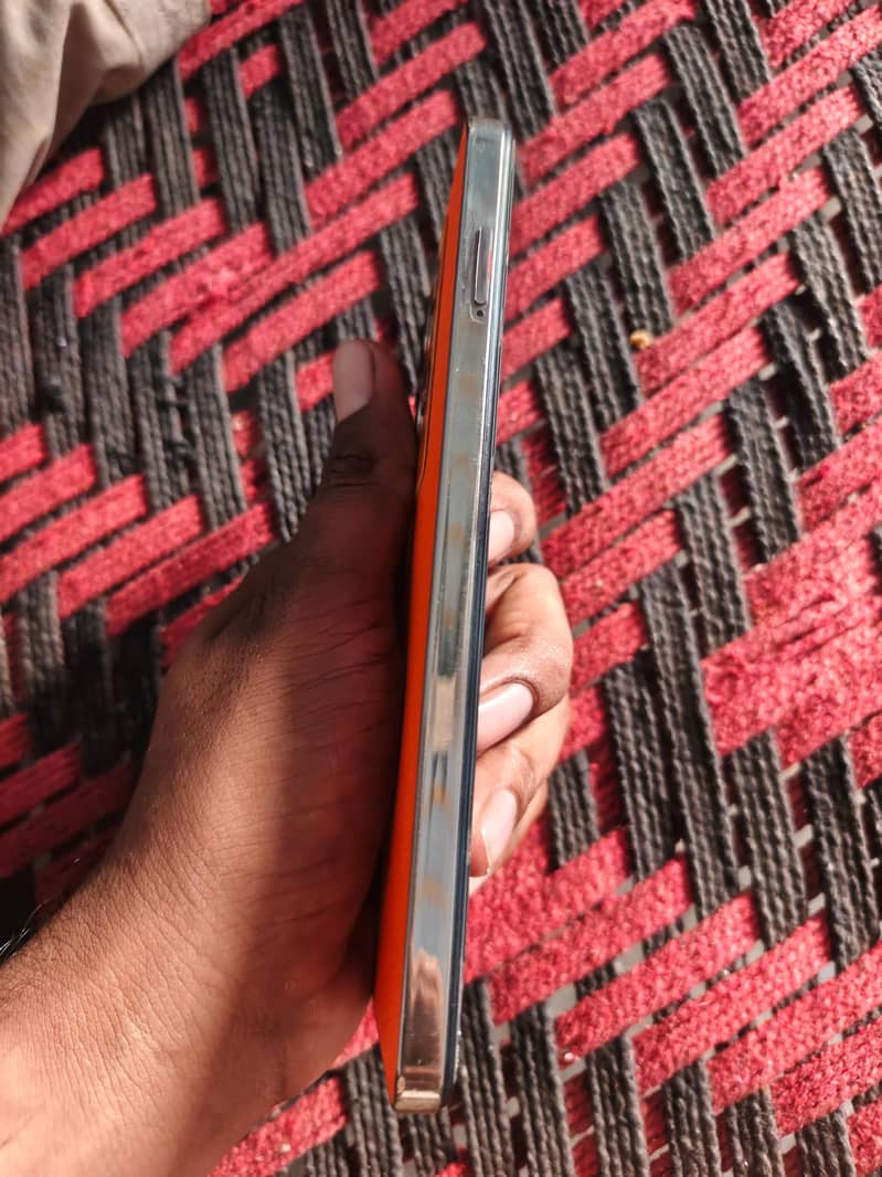 Infinix Note 30 4