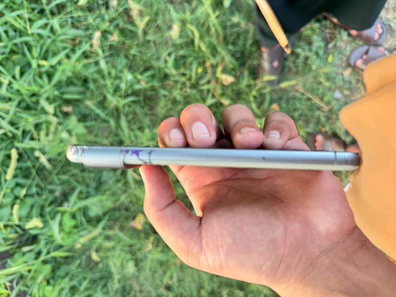 Google Pixel 8 2