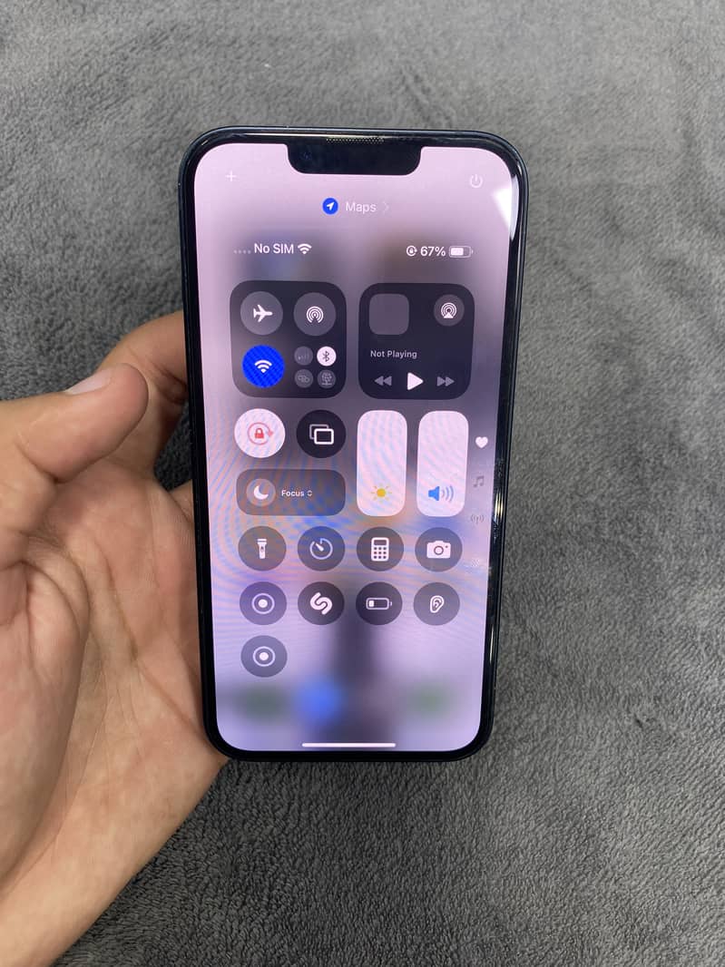 Apple iPhone 13 4