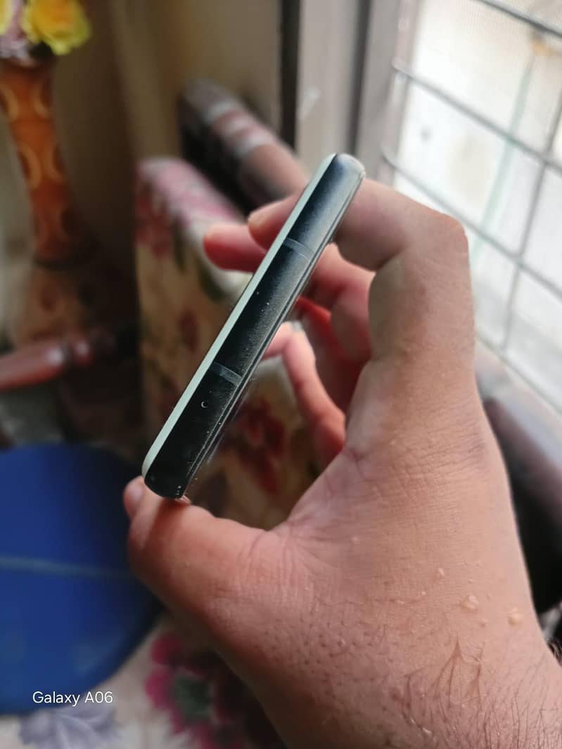 Google Pixel 6a 1