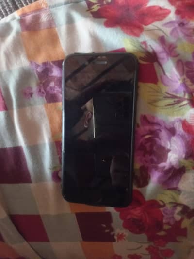 Apple iPhone SE
