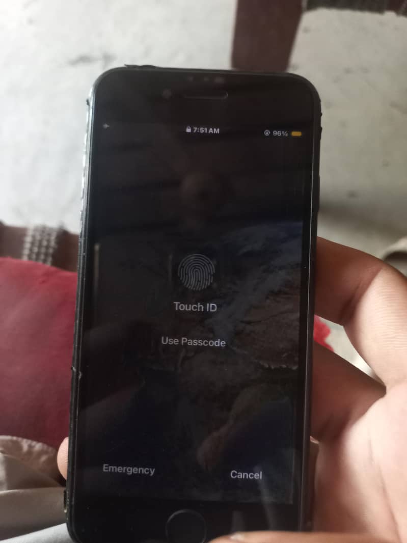 Apple iPhone SE 4