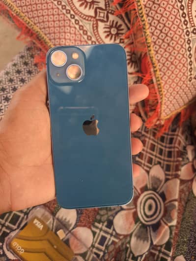 Apple iPhone 13
