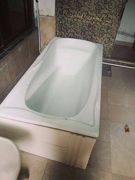 Bath tub 3