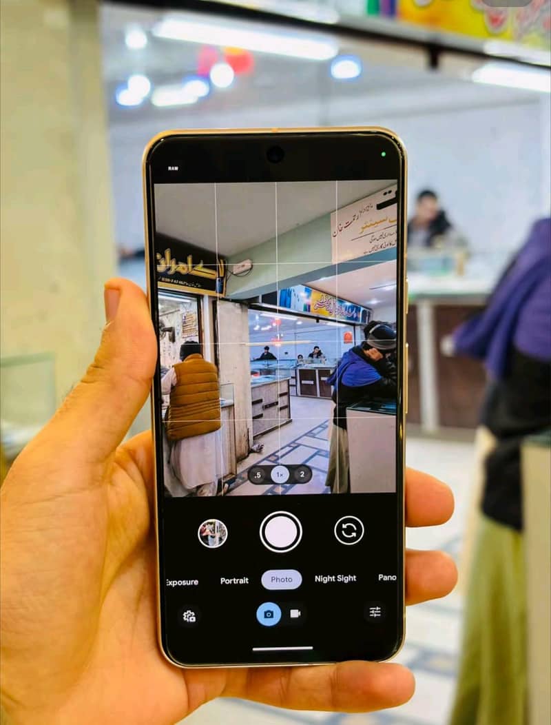 Google Pixel 8 1