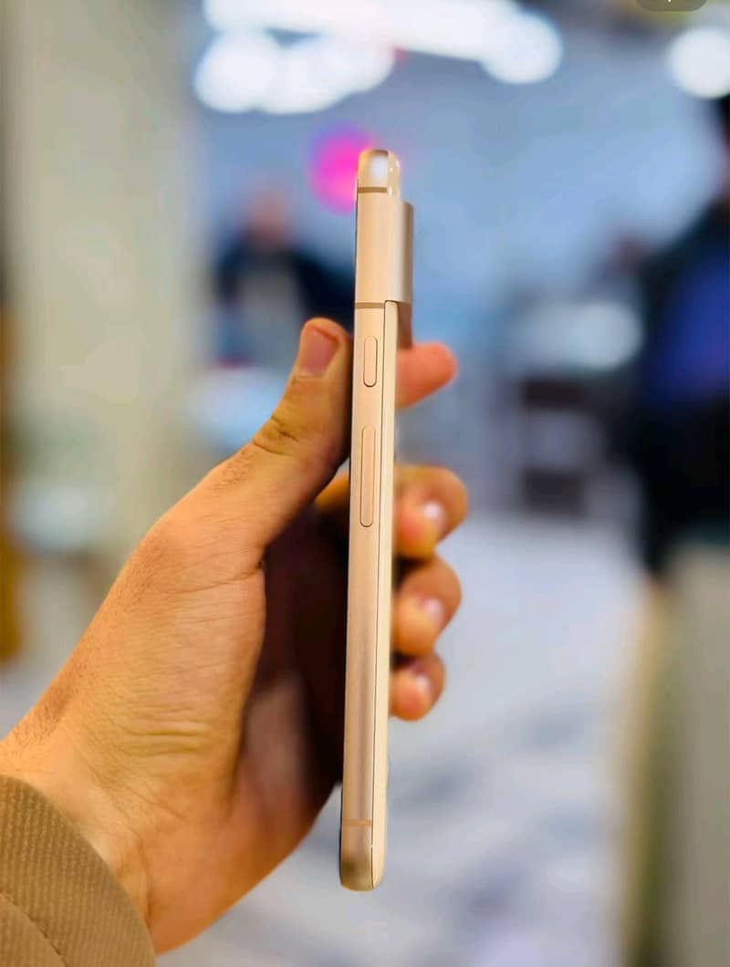 Google Pixel 8 2