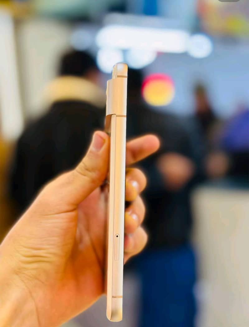 Google Pixel 8 3