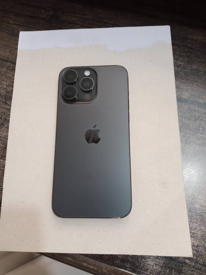 Apple iPhone 15 Pro Max 0