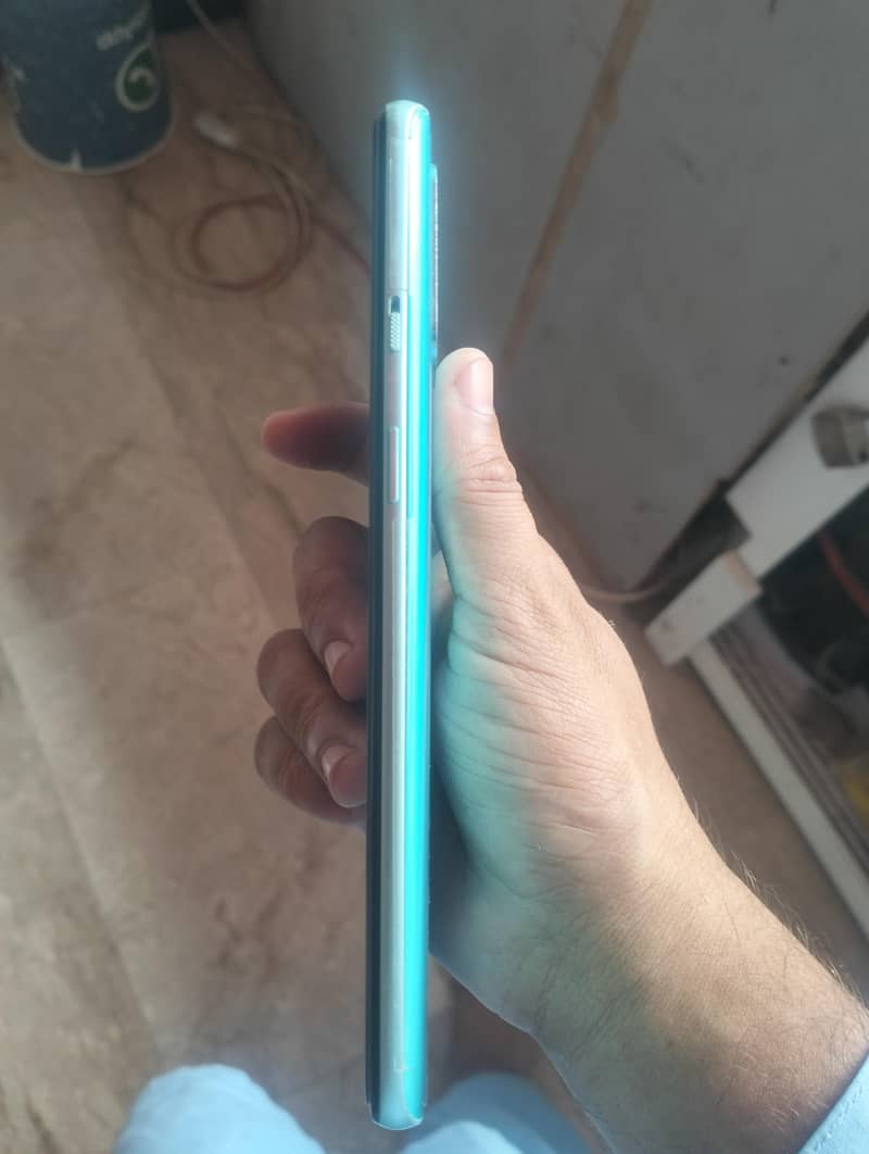 One Plus 8T 4