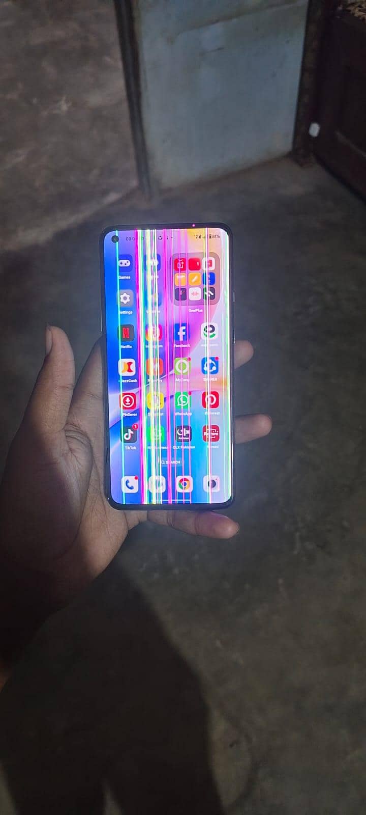 One Plus 8T 4