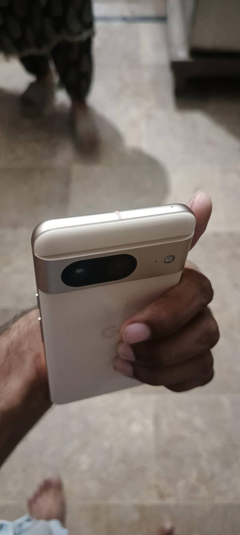 Google Pixel 8 4