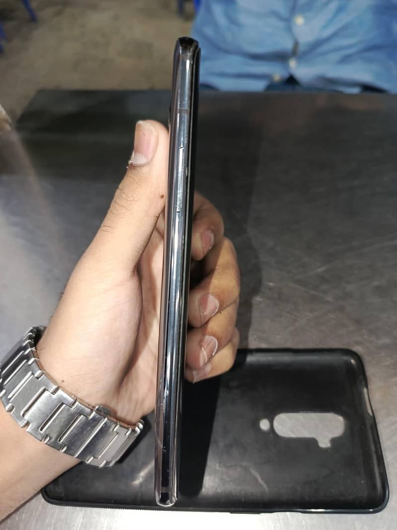 One Plus 7 Pro 4
