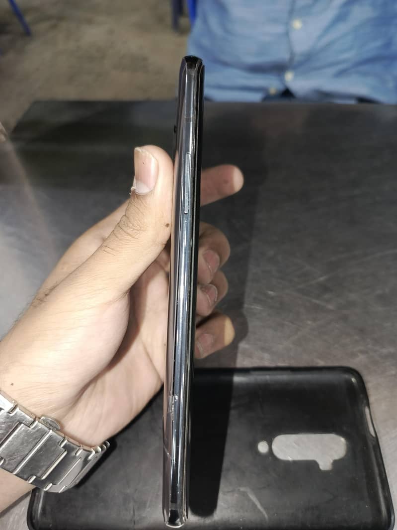 One Plus 7 Pro 5